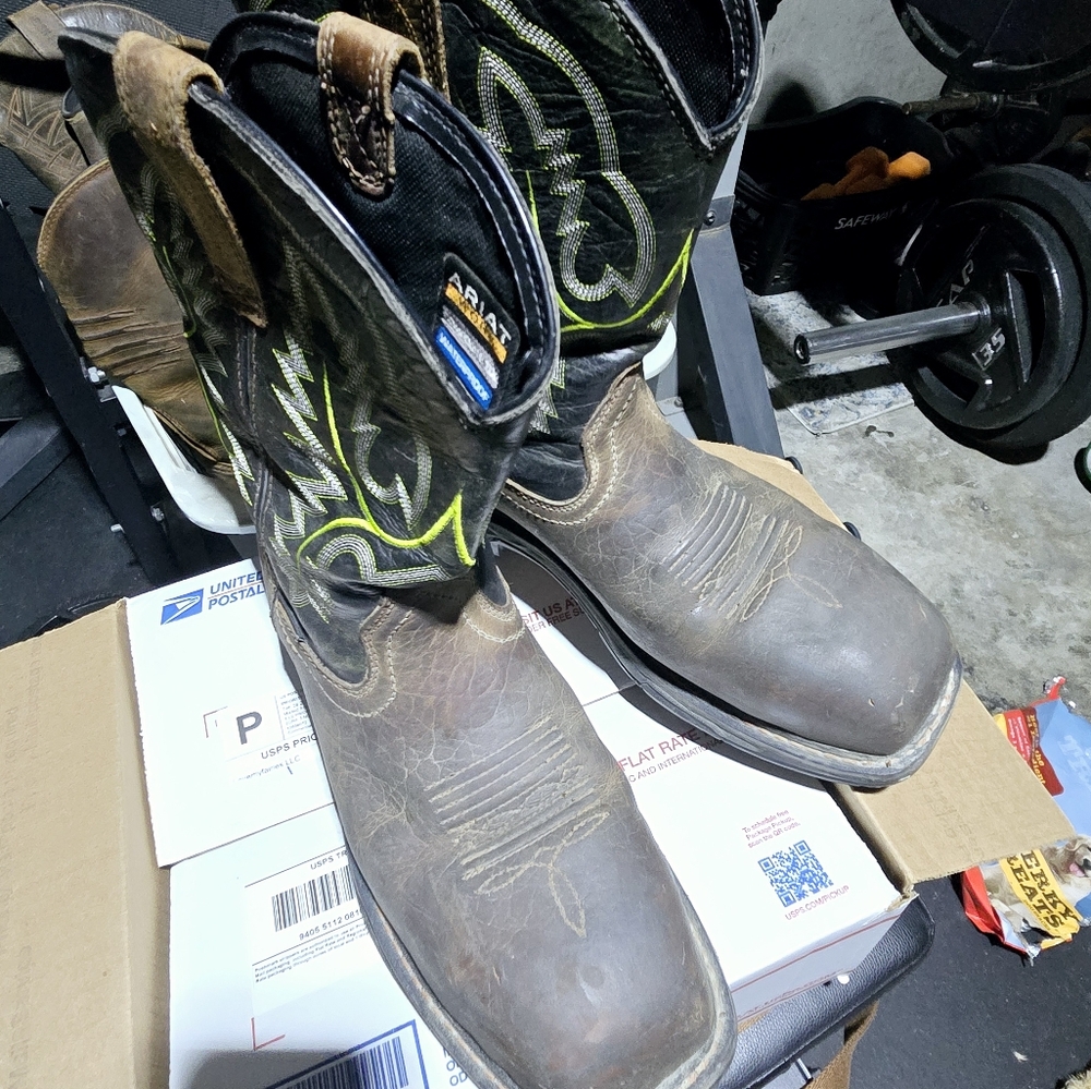Ariat Western Cowboy Boots